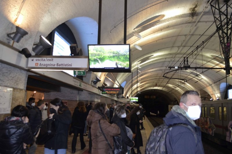 Roma və Milanın metro stansiyalarında Xocalı soyqırımı ilə bağlı videoçarx nümayiş etdirilir