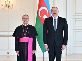 Dövlət başçısı İlham Əliyev Vatikanın yeni səfirinin etimadnaməsini qəbul edib