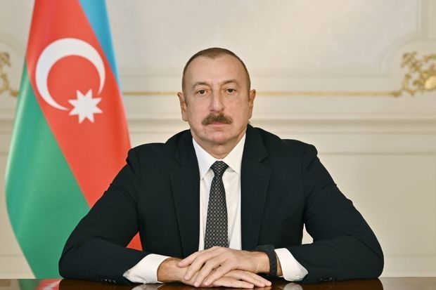 Prezident İlham Əliyev Rumıniyada işgüzar səfərdədir