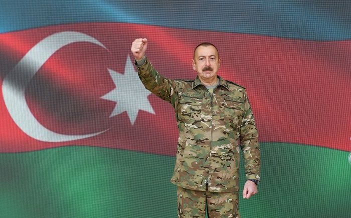 26 iyun - Azərbaycan Respublikasının Silahlı Qüvvələri günüdür