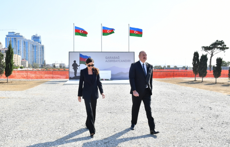 Prezidentlə xanımı Bakıda inşası davam etdirilən Zəfər parkında - Fotolar
