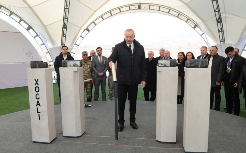 Prezident Xocalıda soyqırımı memorialının təməlini qoyub, Xankəndi şəhərində olub - Yenilənib
