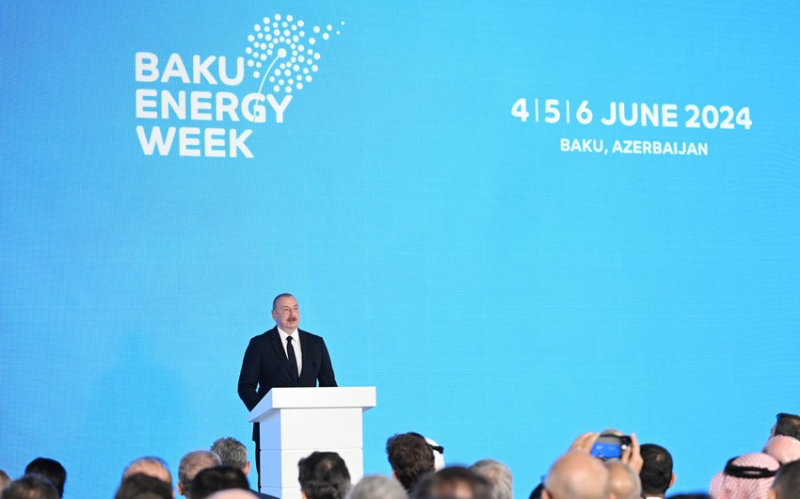 Prezident  29-cu “Caspian Oil&Gas” və 12-ci “Caspian Power” sərgilərinin açılışında çıxış edib