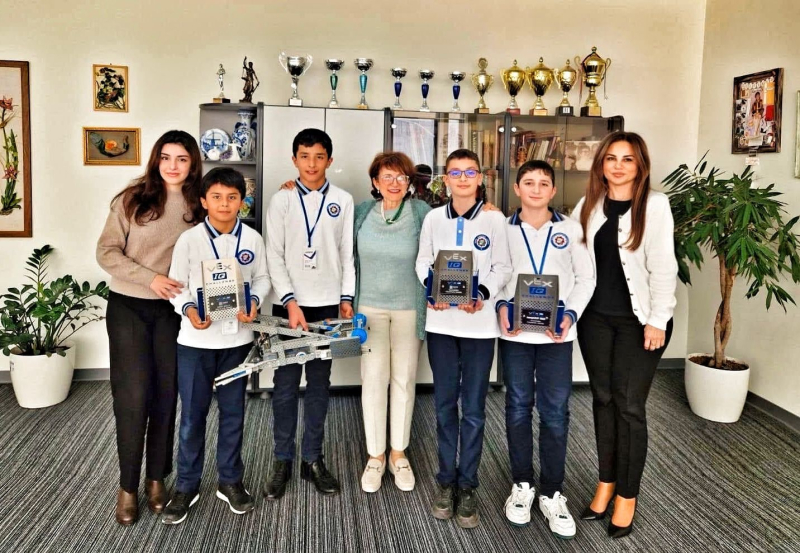 “VEX IQ” robot yarışmasında Respublika üzrə I yerin qalibləri məlum olub