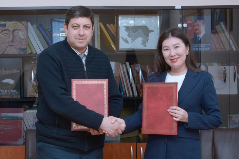 Qazaxıstanın Aktobe Universiteti ilə əməkdaşlıq haqqında saziş imzalanıb