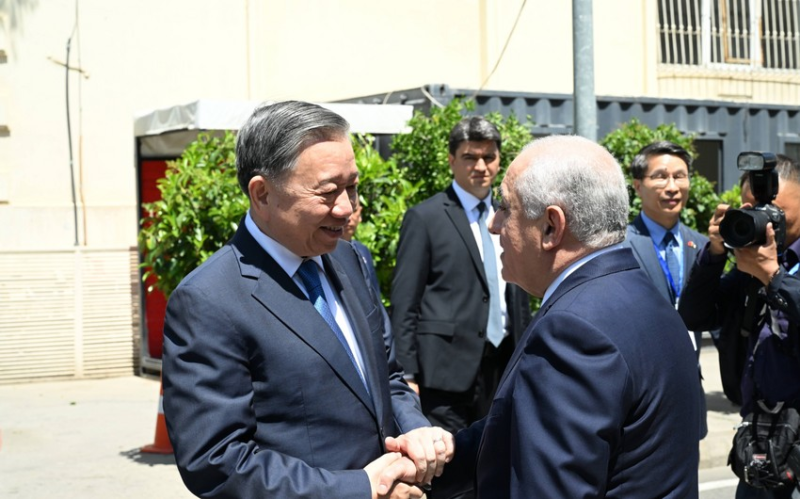 Azərbaycanın Baş naziri To Lamla görüşüb