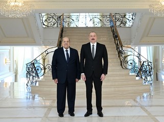 Prezident İlham Əliyev Misir Senatının sədrini qəbul edib