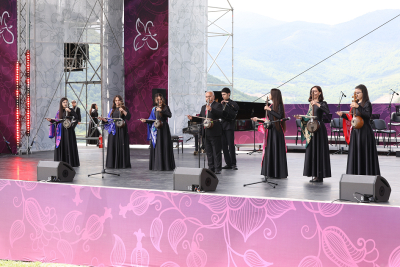 Şuşada “Xarıbülbül” Beynəlxalq Musiqi Festivalı davam edir