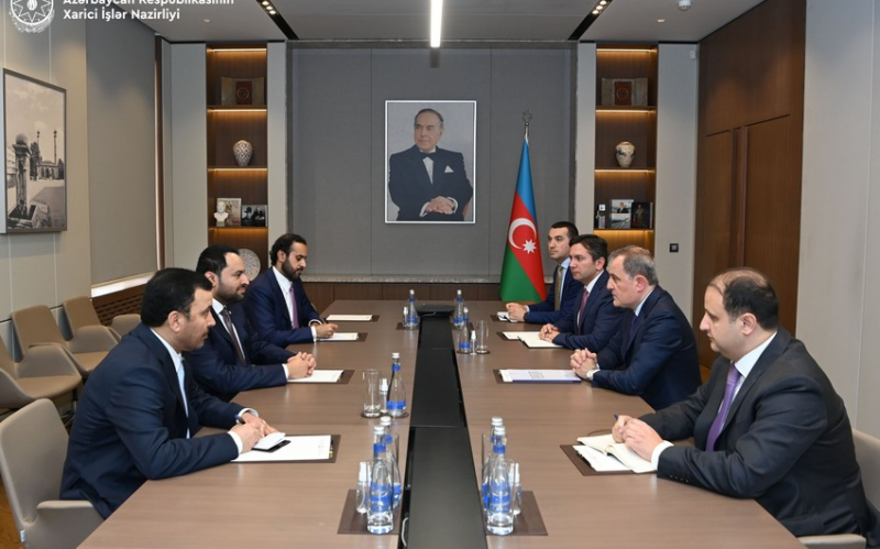 Ceyhun Bayramov Qətər XİN rəsmisini Azərbaycan-Ermənistan normallaşma prosesi barədə məlumatlandırıb