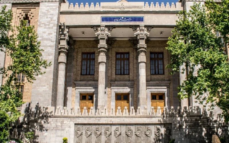 İran XİN rəhbəri: Qonşu ölkələrlə diplomatik təmaslar davam edir