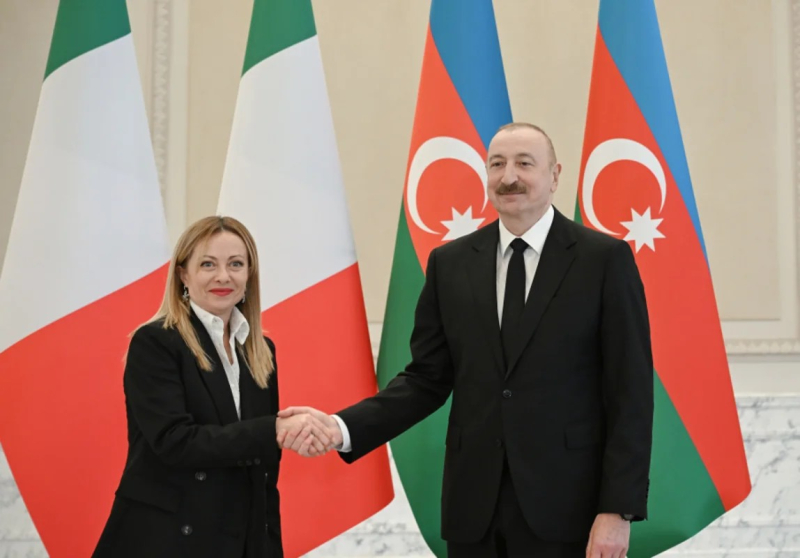 Prezident İlham Əliyevin İtaliya Nazirlər Şurasının sədri Corcia Meloni ilə təkbətək görüşü keçirilib - FOTO