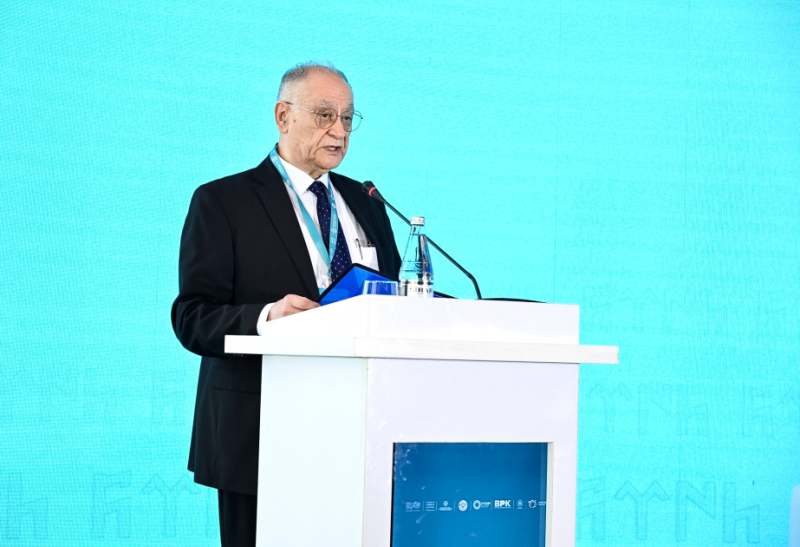 Fuad Məmmədov: Azərbaycan türk dövlətləri ilə ikitərəfli və çoxtərəfli əsasda birgə qrant müsabiqələri elan etməyə hazırdır